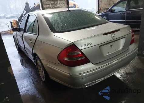 2006 Mercedes-Benz E 350 4Matic z USA, uszkodzony, nr VIN WDBUF87J46X186881